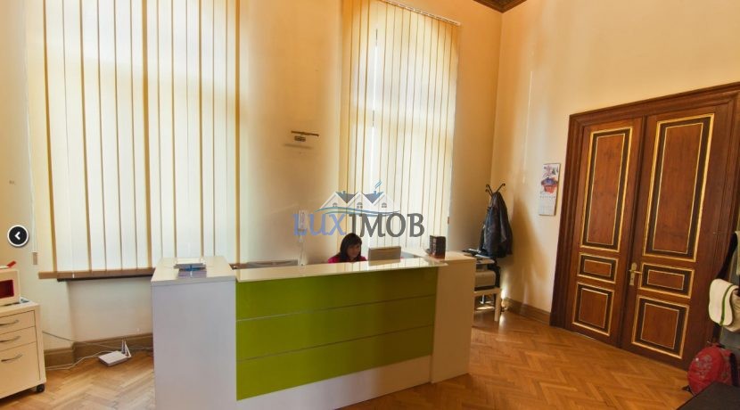 Birouri Universitate. 2jpg