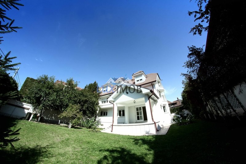 Vila 10 camere lux zona P-ta Victoriei -Titulescu Luximob