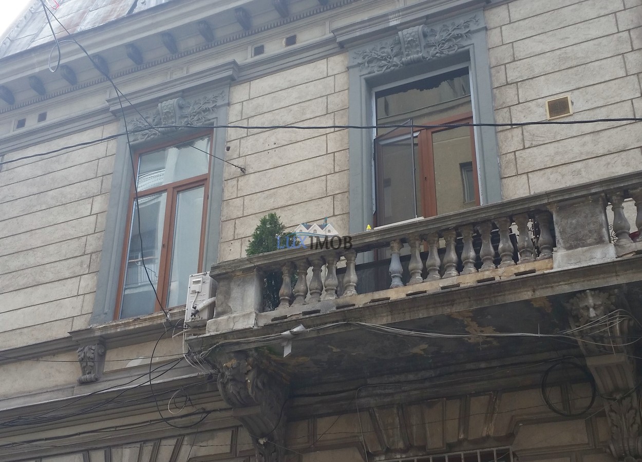 Apartament in vila 3 camere zona Cismigiu imobil fara bulina
