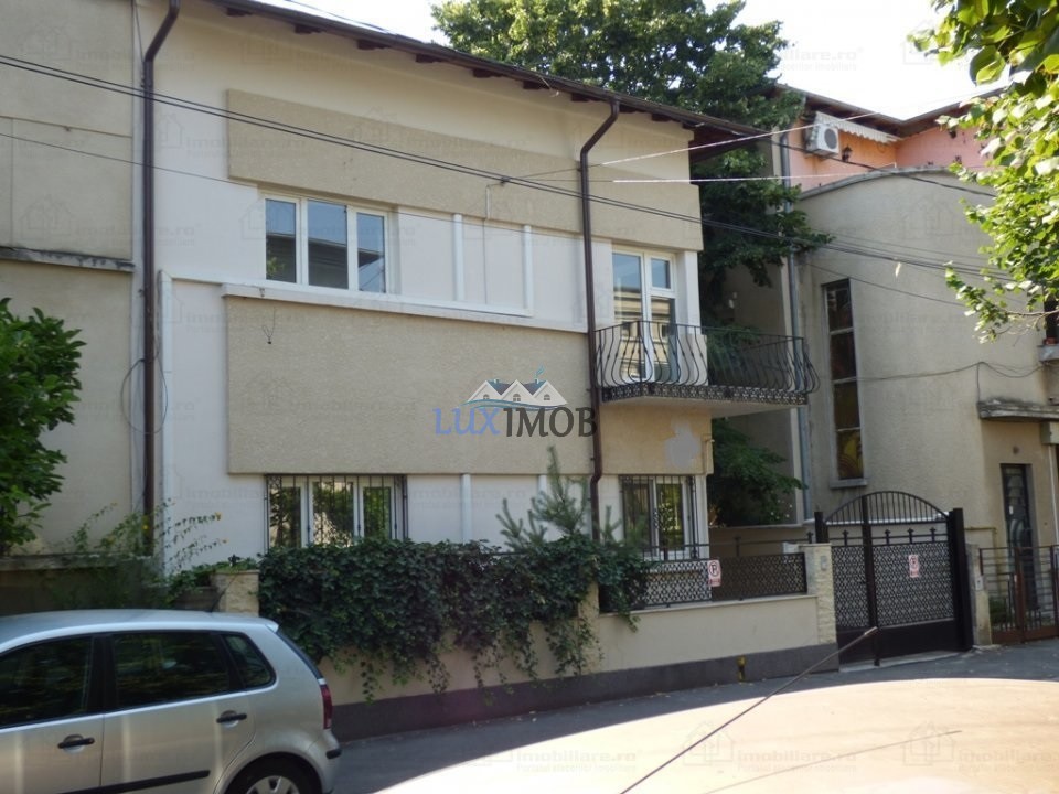 Vila 11 camere Piata Alba Iulia